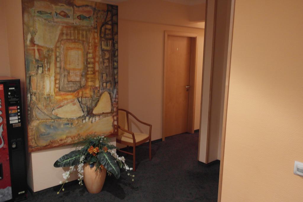 Hotel Jahnhaus Langenfeld  Eksteriør bilde