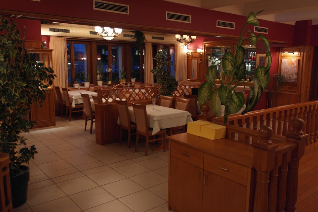 Hotel Jahnhaus Langenfeld  Eksteriør bilde
