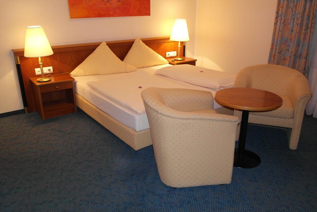 Hotel Jahnhaus Langenfeld  Rom bilde